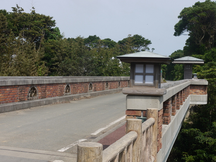 新鮎川橋